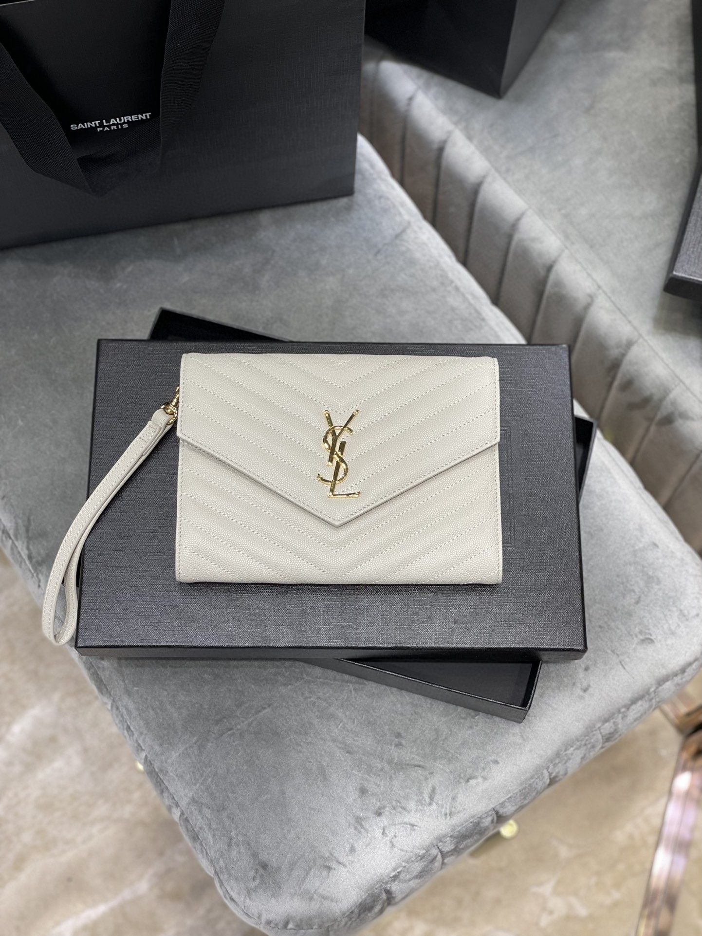 2021 cheap Saint Laurent monogram clutch in quilted grain de poudre embossed leather white