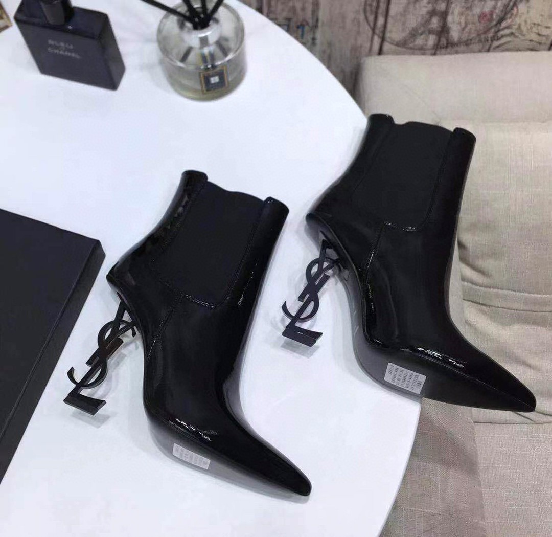 2021 cheap Saint Laurent 110mm ankle boots in patent leather with black heel