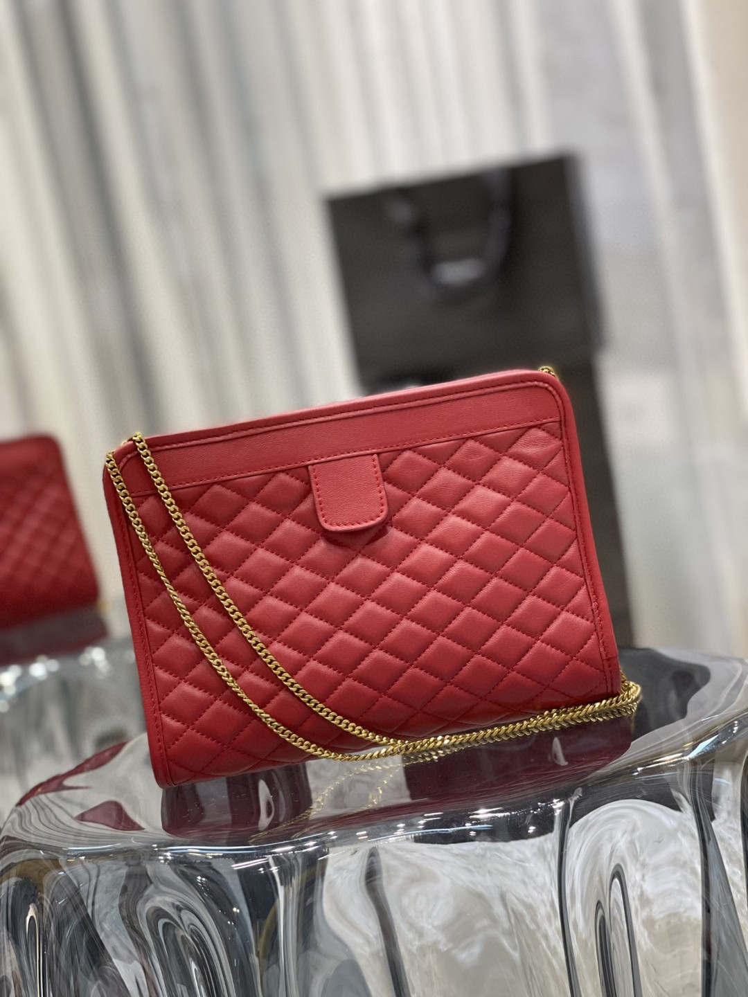 2021 Cheap saint lauren victoire baby clutch in leather red