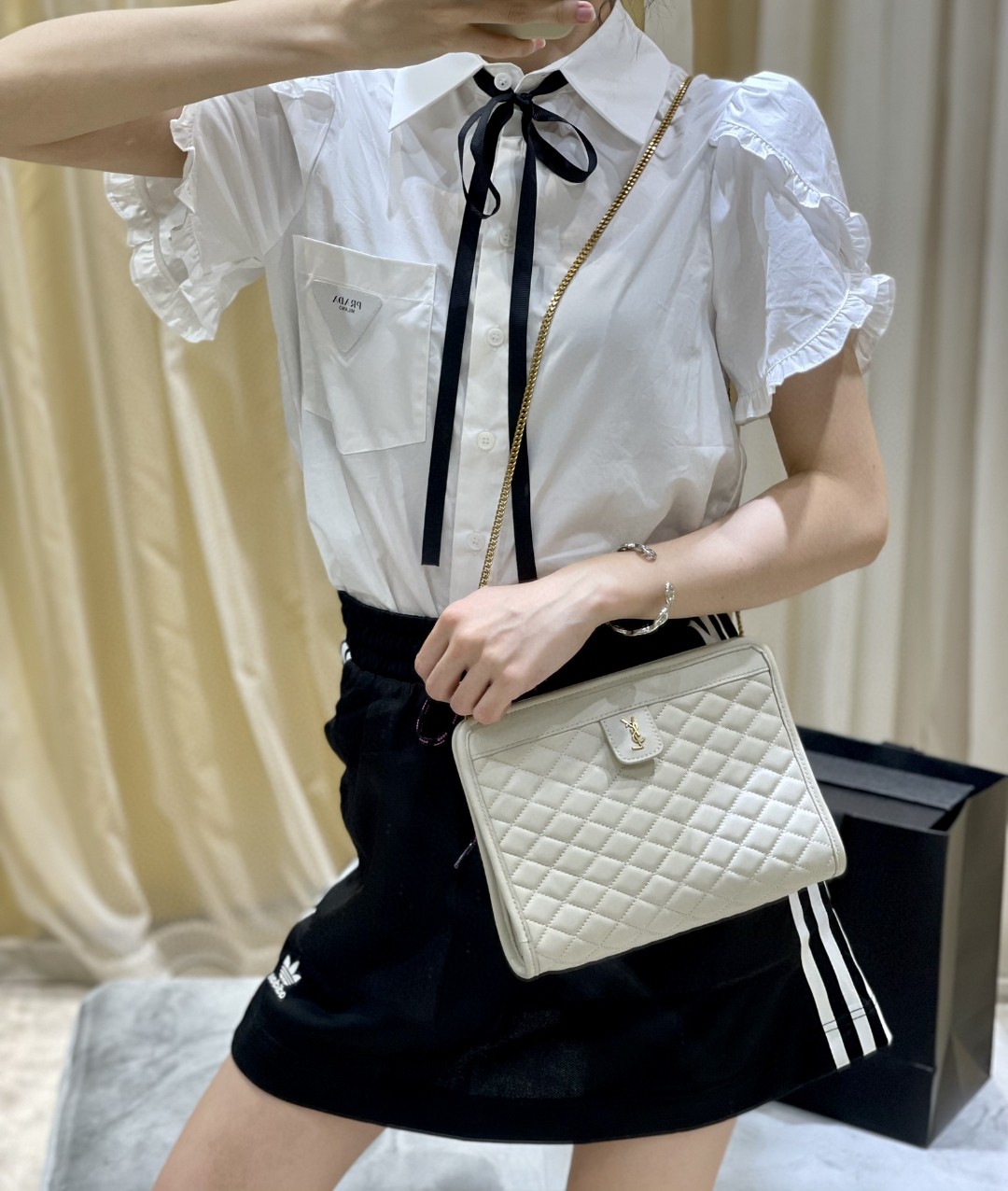2021 Cheap saint laurent victoire baby clutch in leather white