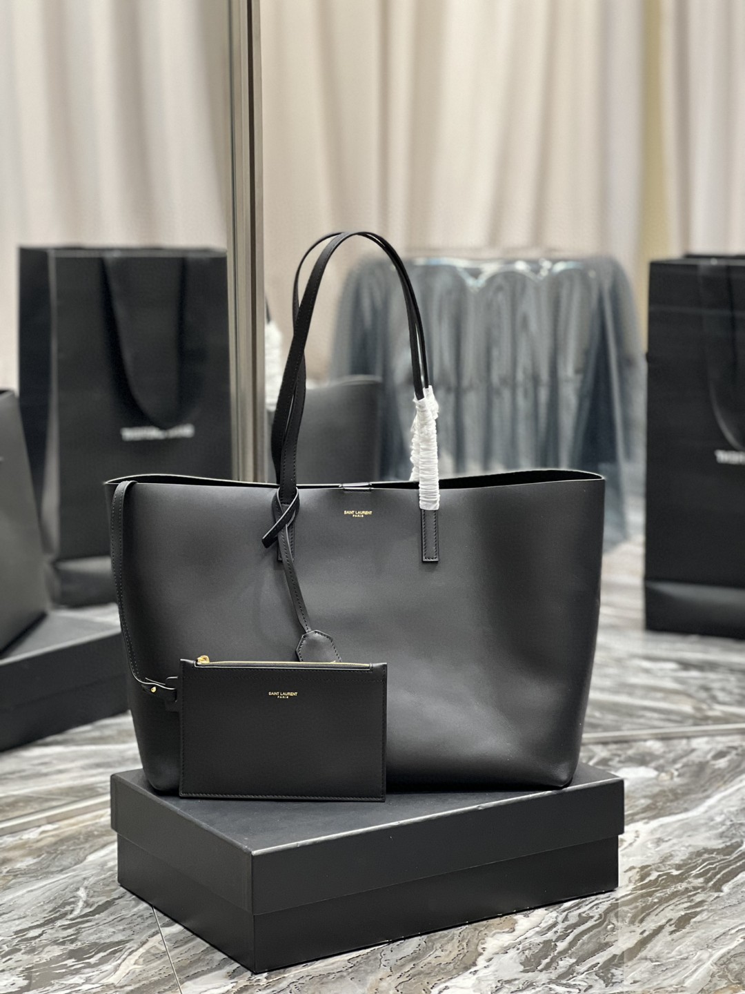 2022 cheap Saint Laurent calf leather shopping tote black