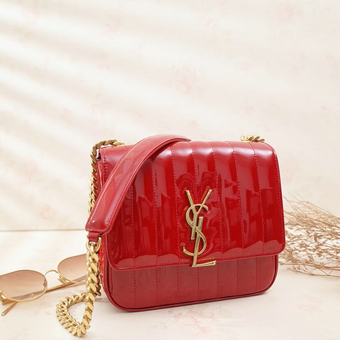 2018 S/S Saint Laurent Large Vicky Bag in Red Patent Leather