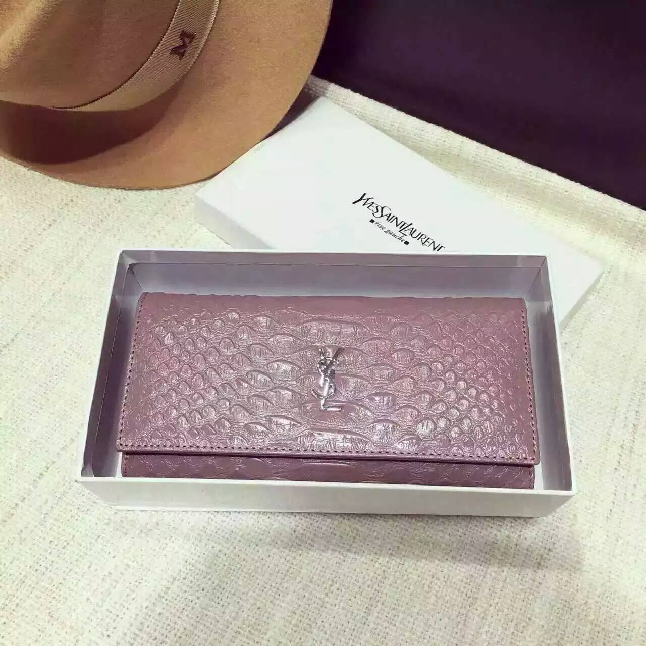 Limited Edition!2016 New Saint Laurent Small Leather Goods Cheap Sale-Saint Laurent Clutch in Pink Python Embossed Leather