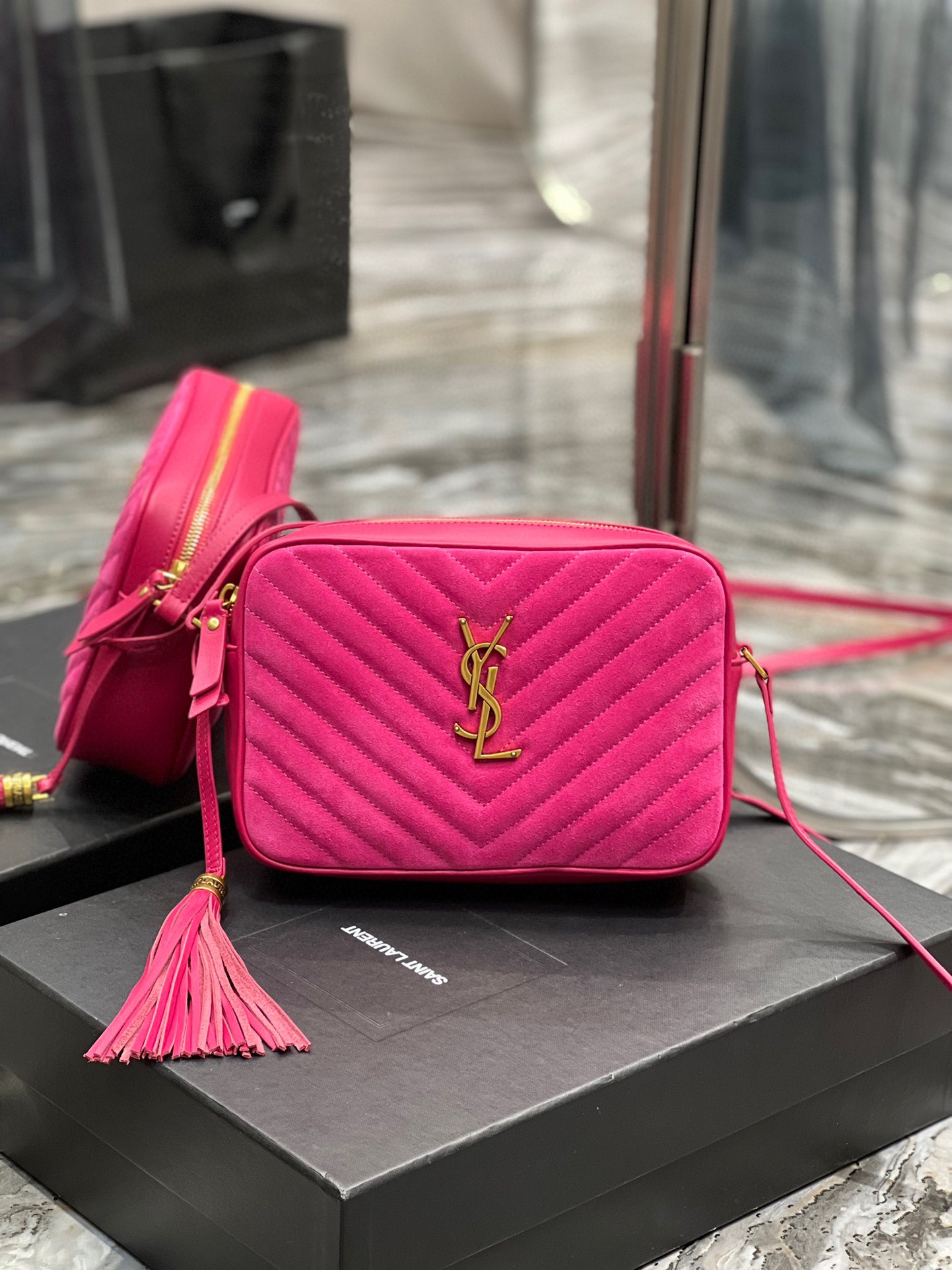 2023 cheap Saint Laurent Lou Camera Bag in hot pink suede and smooth leather