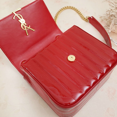 2018 S/S Saint Laurent Large Vicky Bag in Red Patent Leather - Click Image to Close