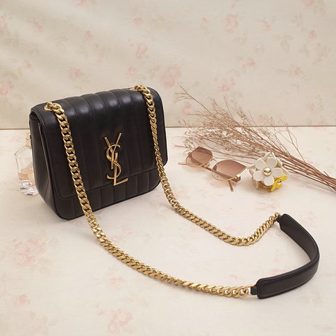 2018 S/S Saint Laurent Small Vicky Bag in Black Leather