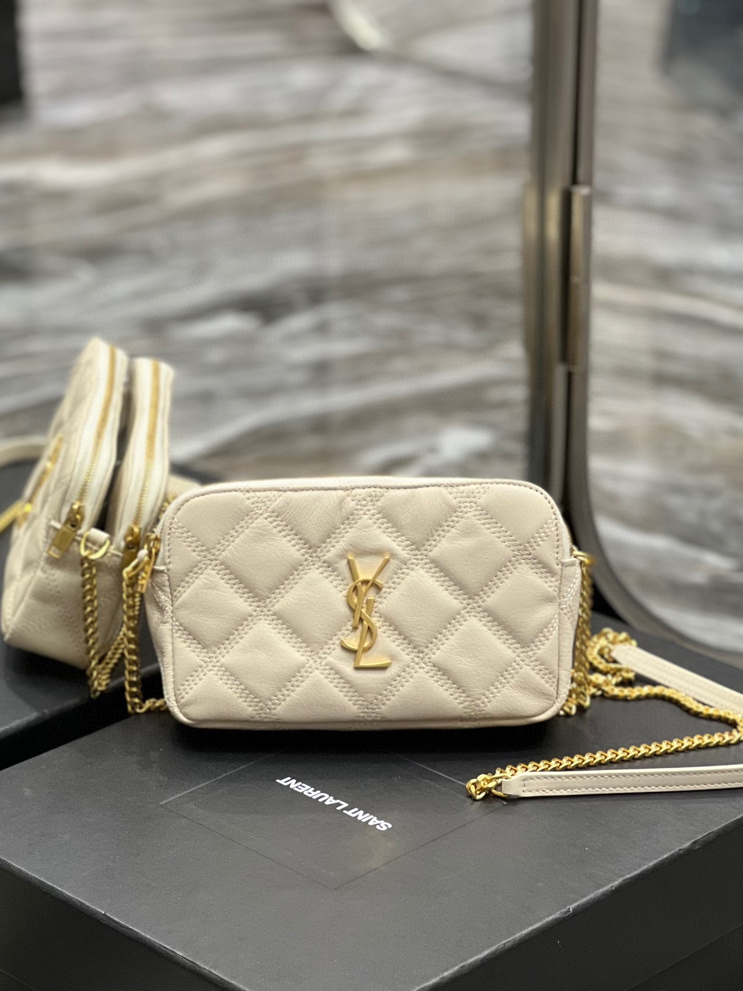 2023 CHEAP Saint Laurent Becky Double-zip Pouch in white quilted lambskin