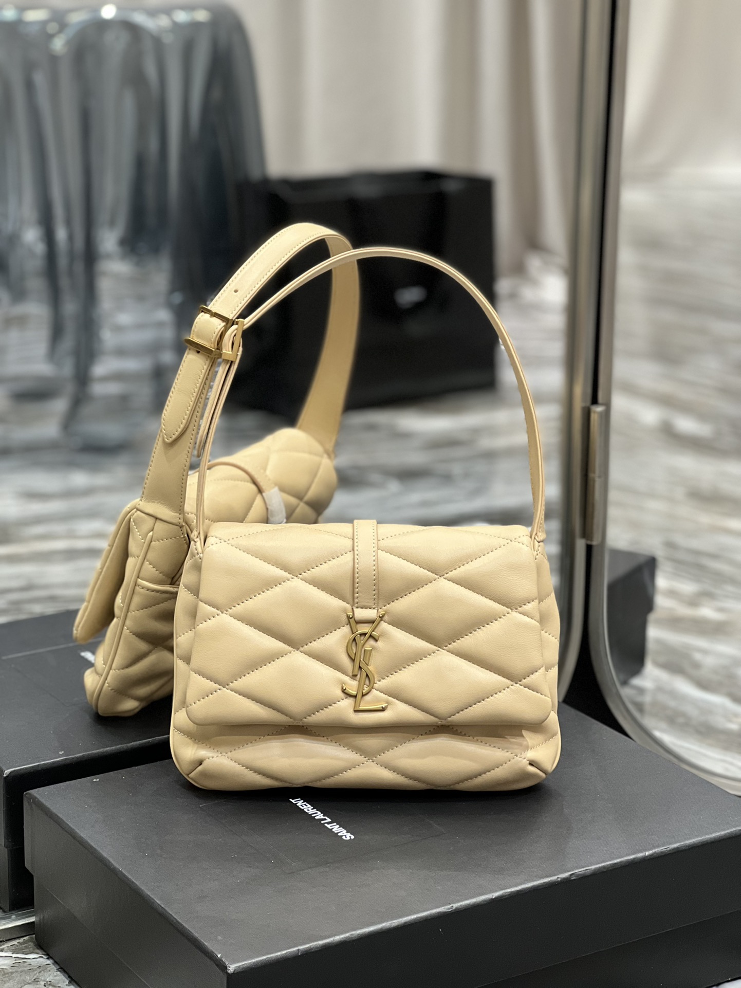 2022 Cheap Saint Laurent le 57 shoulder bag in quilted lambskin yellow