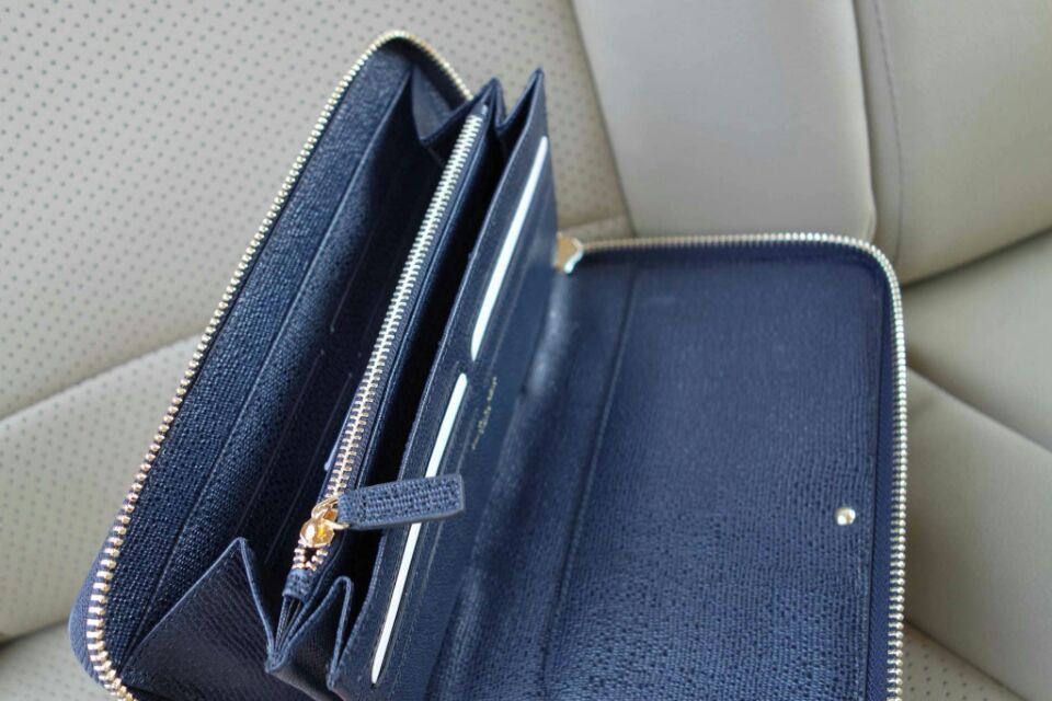 2015 New Saint Laurent Bag Cheap Sale- Saint Laurent Classic Y Zip Around Wallet in Navy Blue Grain Leather - Click Image to Close