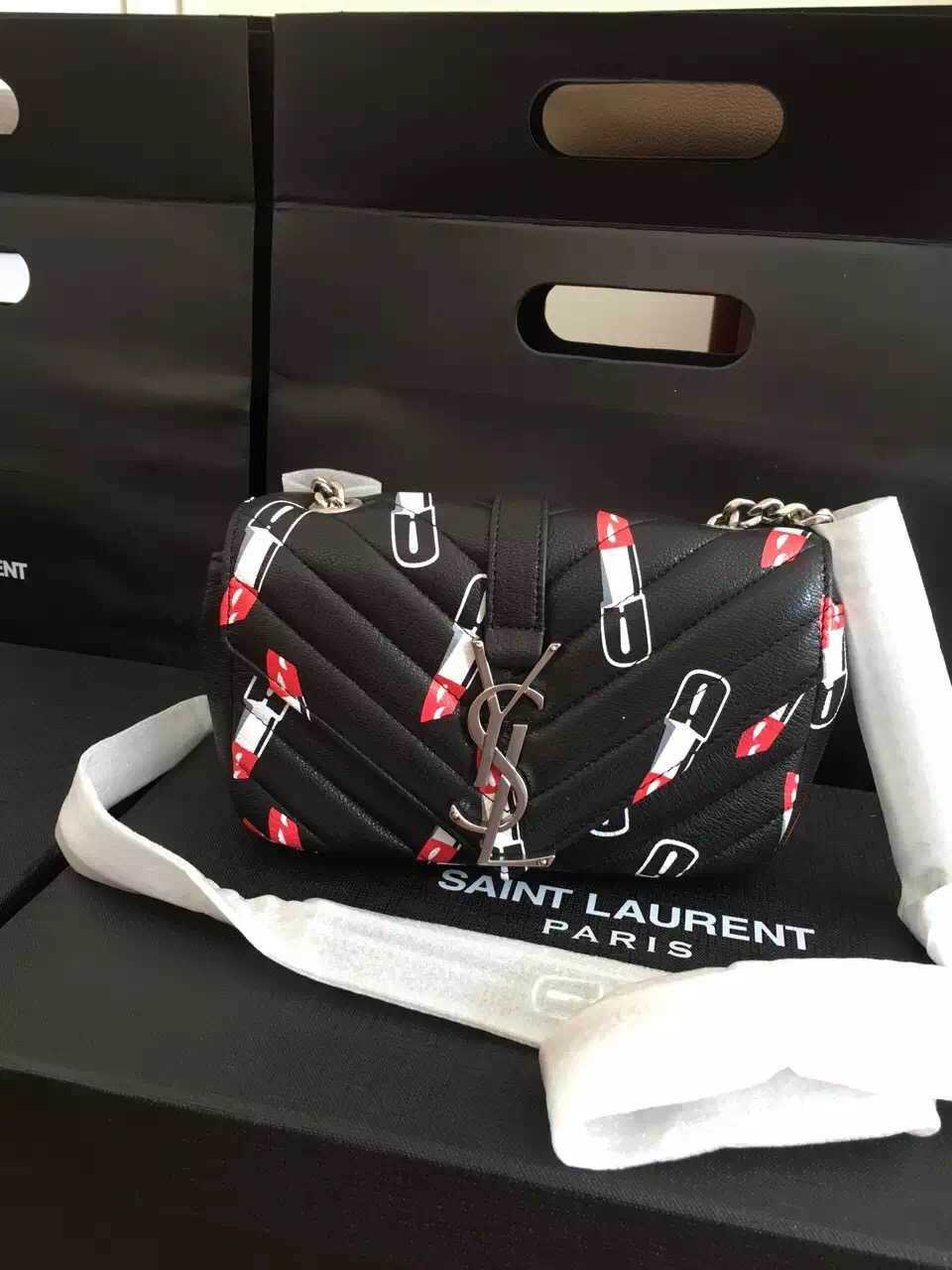 Limited Edition!2016 Saint Laurent Bags Cheap Sale-Saint Laurent Classic Baby Monogram Chain Bag in Black Matelasse Leather with Lipstick Print