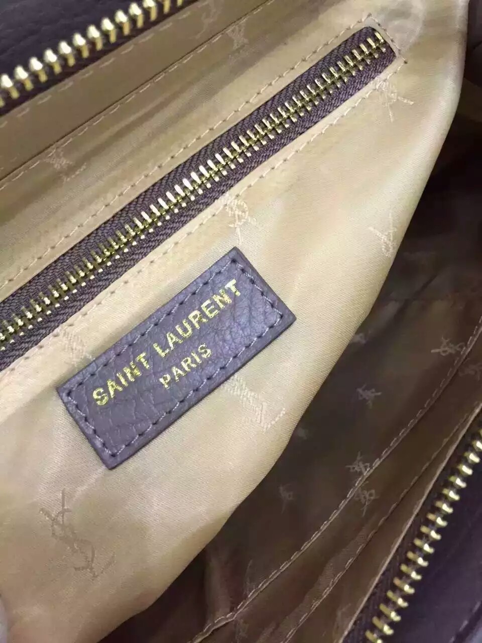 2016 Saint Laurent Bags Cheap Sale-Saint Laurent Shoulder Bag in Grey Crocodile Embossed Calfskin Leather - Click Image to Close