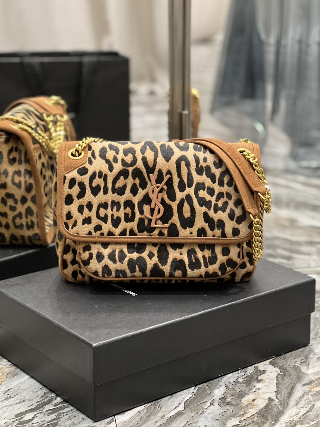 2021 cheap Saint Laurent leopard shoulder bag